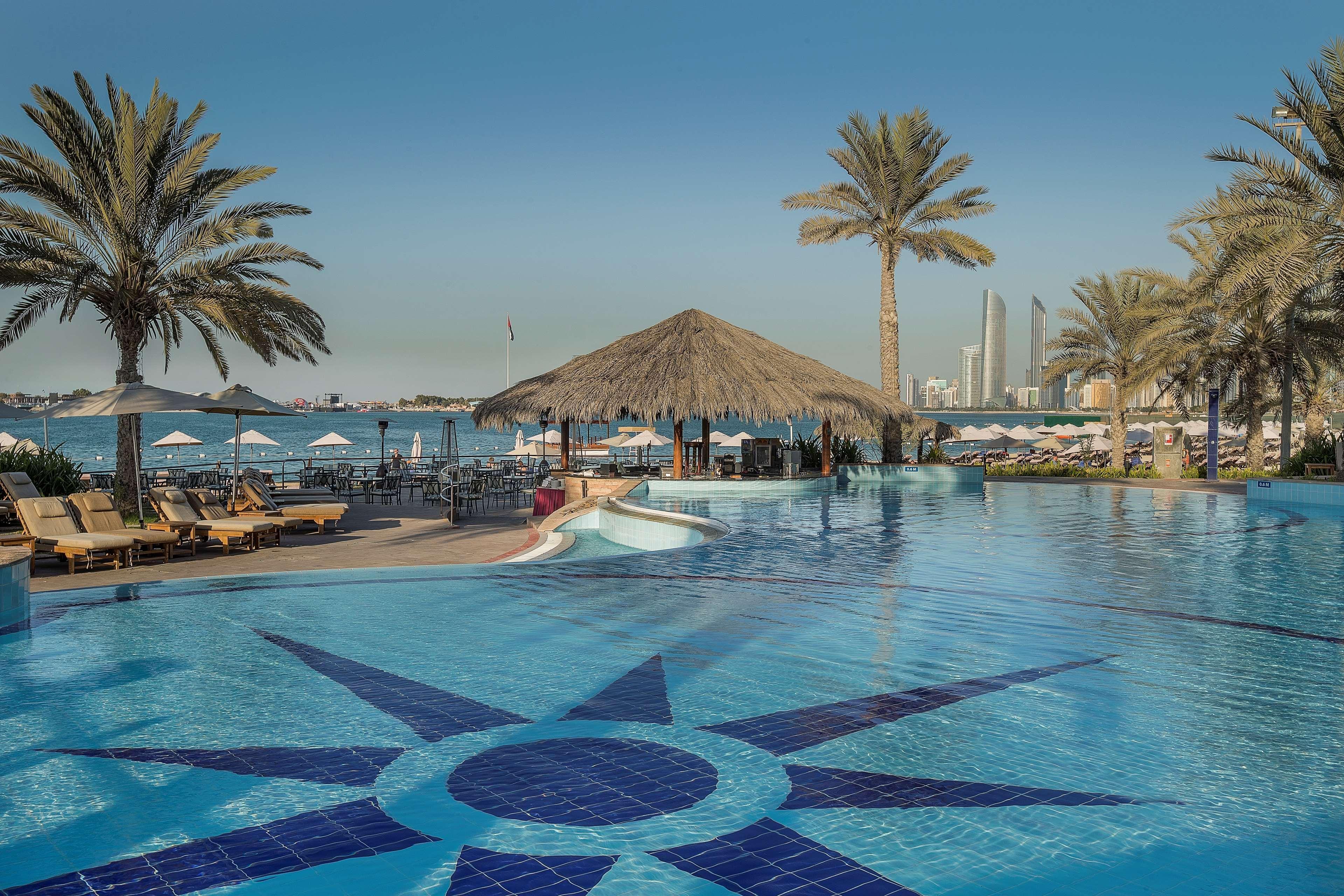 Radisson Blu Hotel & Resort, Abu Dhabi Corniche 외부 사진